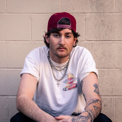 Hör dir undefined an, schau dir Musikvideos an, lies die Biografie, finde Tourdaten und mehr!