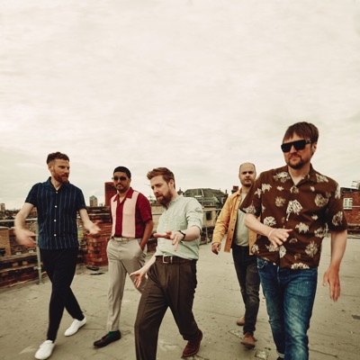 Listen to Kaiser Chiefs, watch music videos, read bio, see tour dates & more!